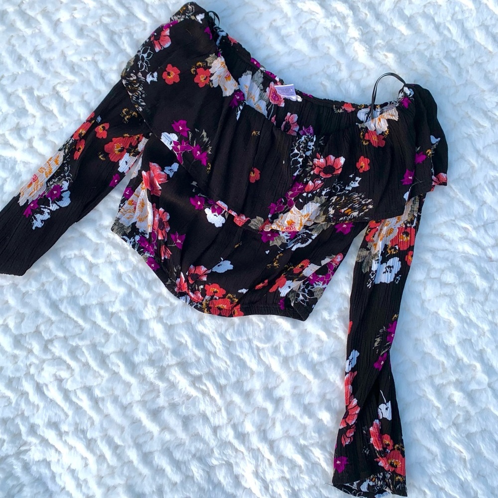 INTU Floral Crop Top